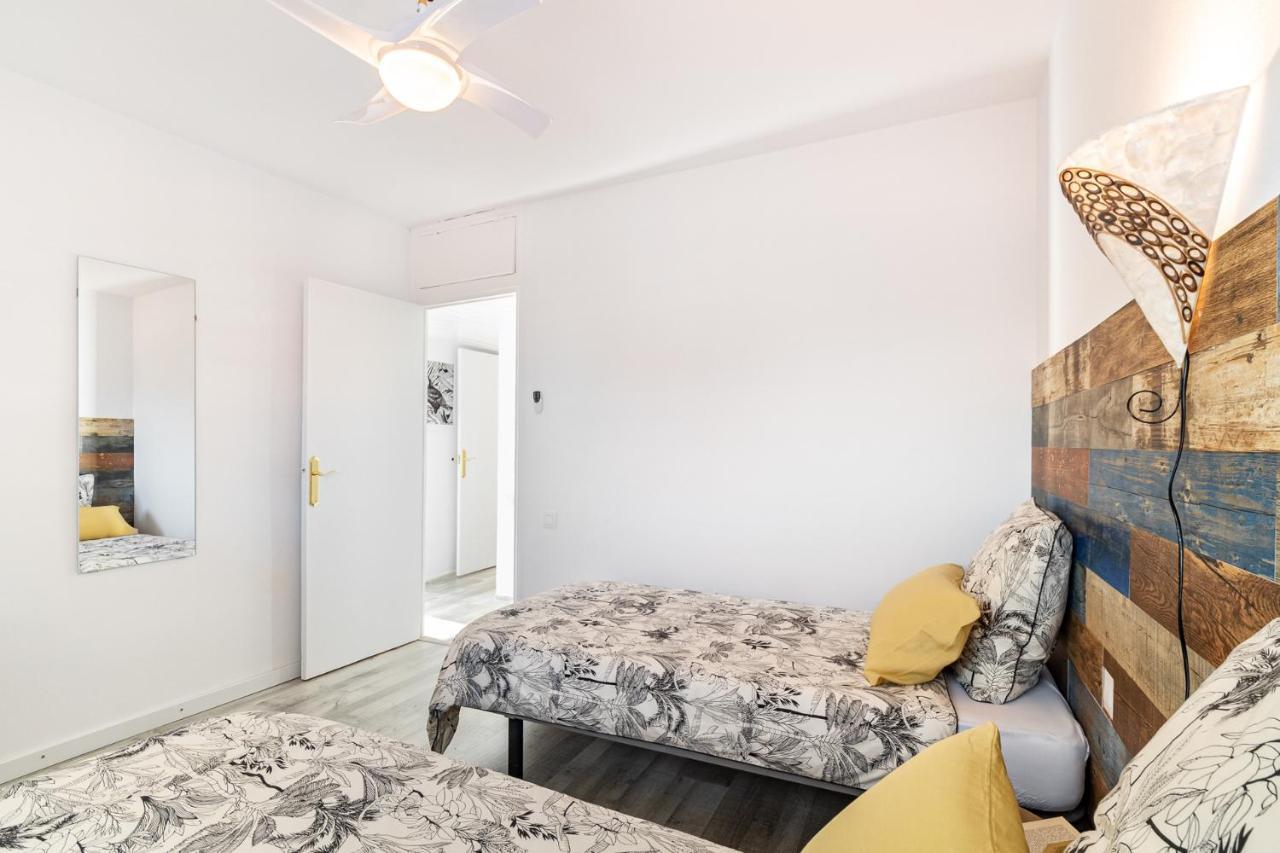 Liana Seaview & Beach - Apartment Montgat Bagian luar foto