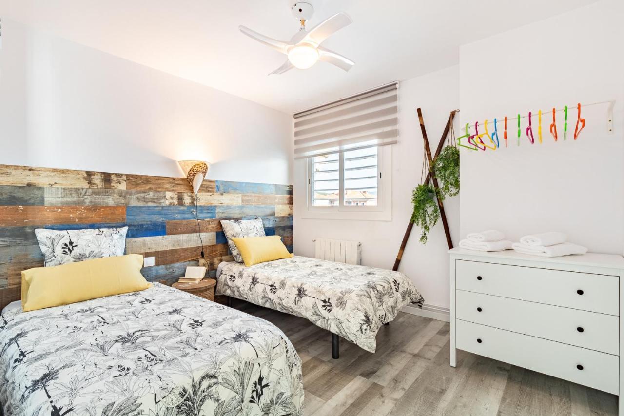 Liana Seaview & Beach - Apartment Montgat Bagian luar foto