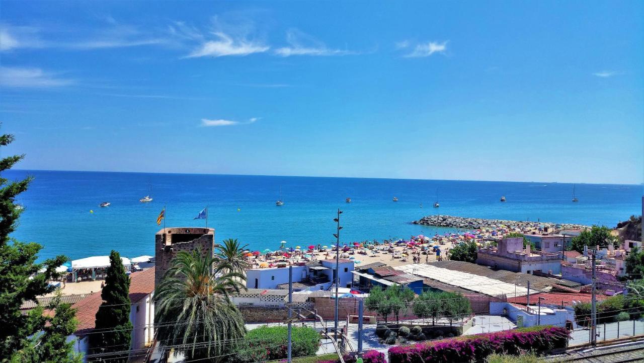 Liana Seaview & Beach - Apartment Montgat Bagian luar foto