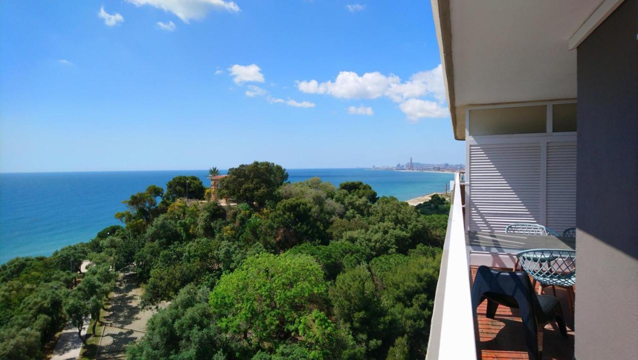 Liana Seaview & Beach - Apartment Montgat Bagian luar foto